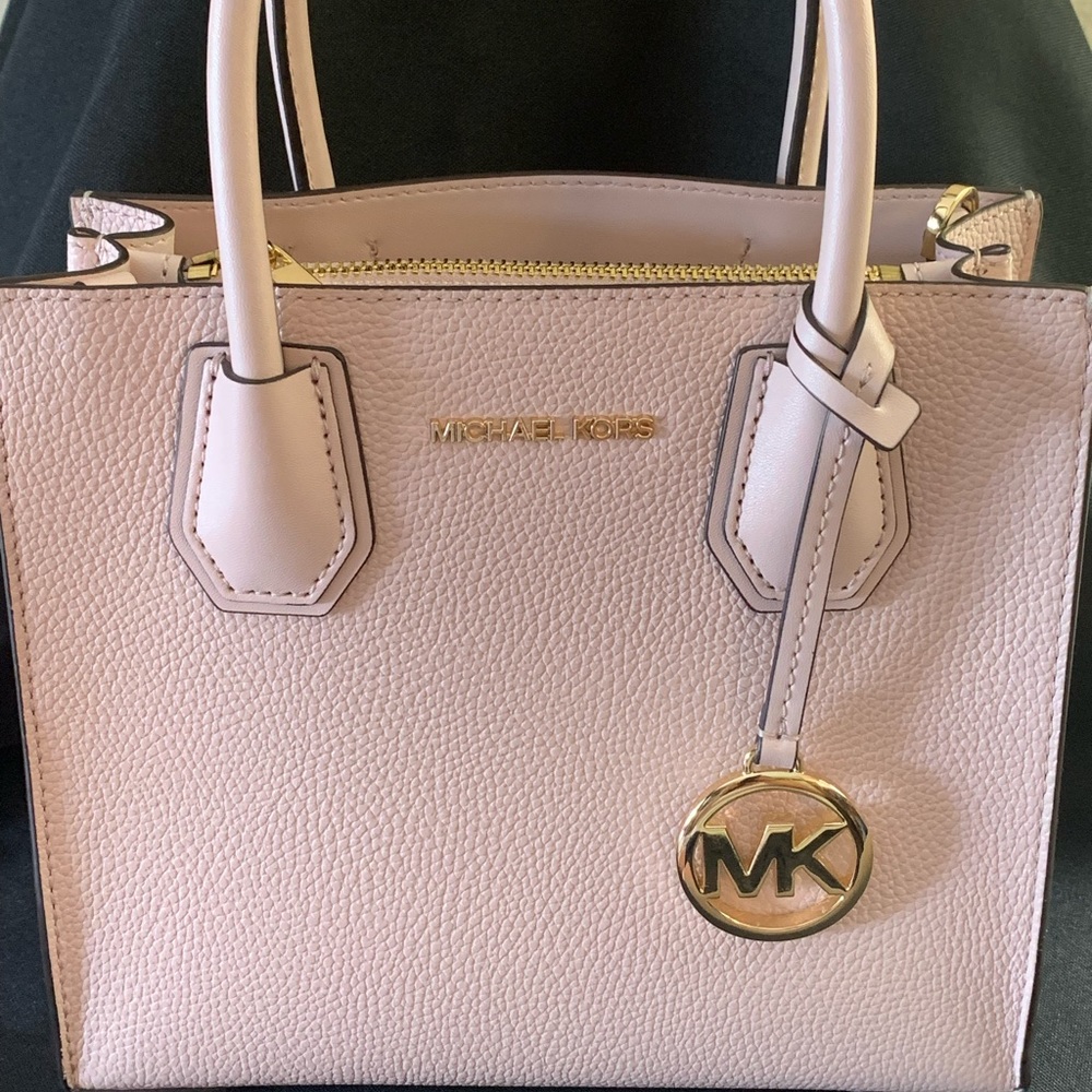Gently Used Michael Kors Crossbody Purse